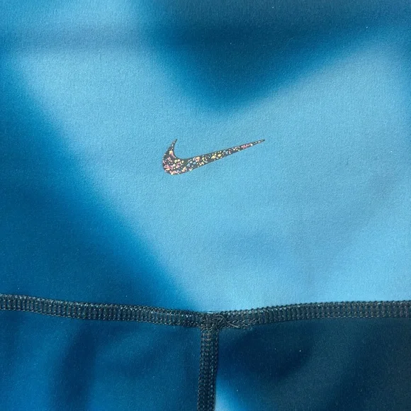 Nike Women's Blue Leggings - Picture 4 of 6
